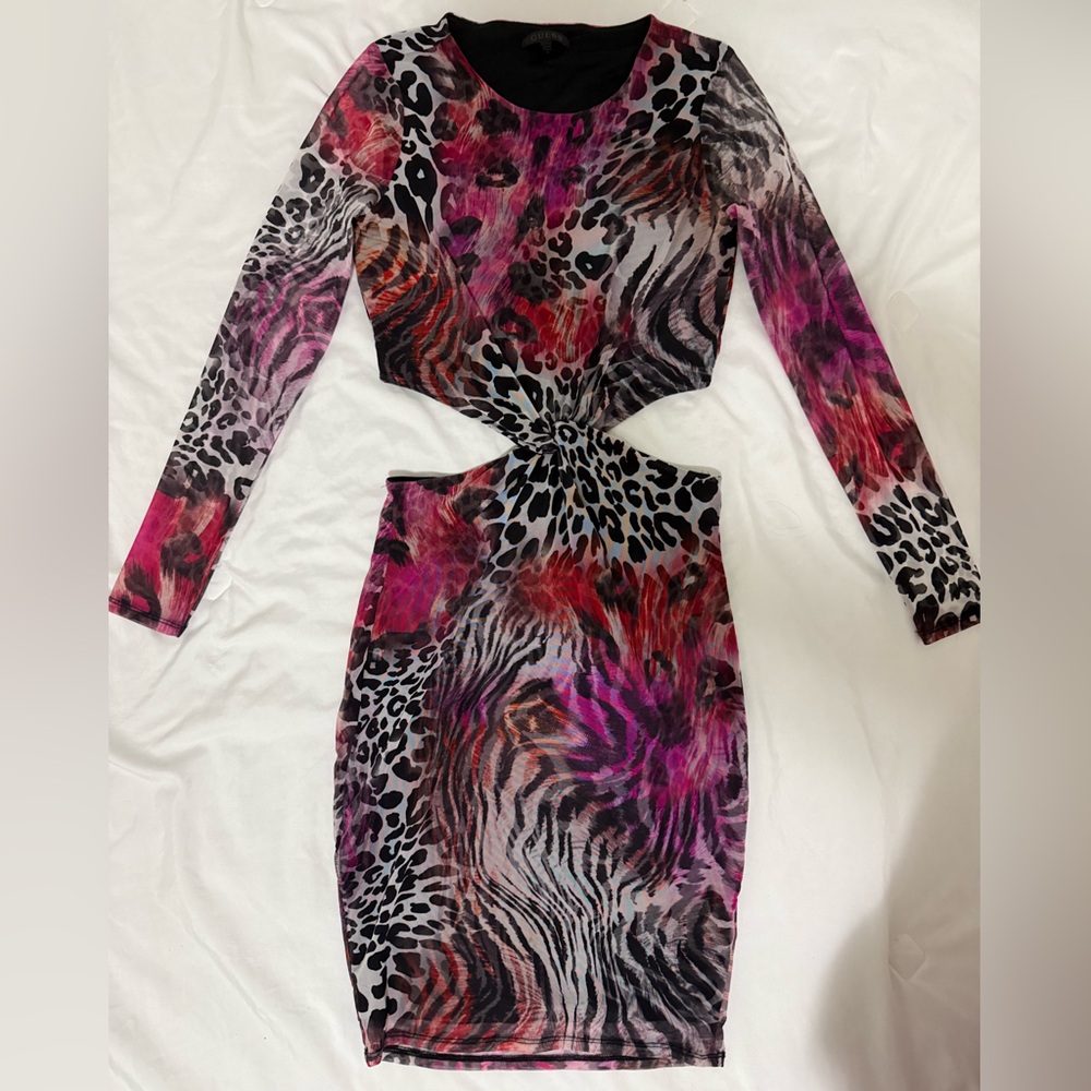 Fancy and formal dress from GUESS available in Size M and S